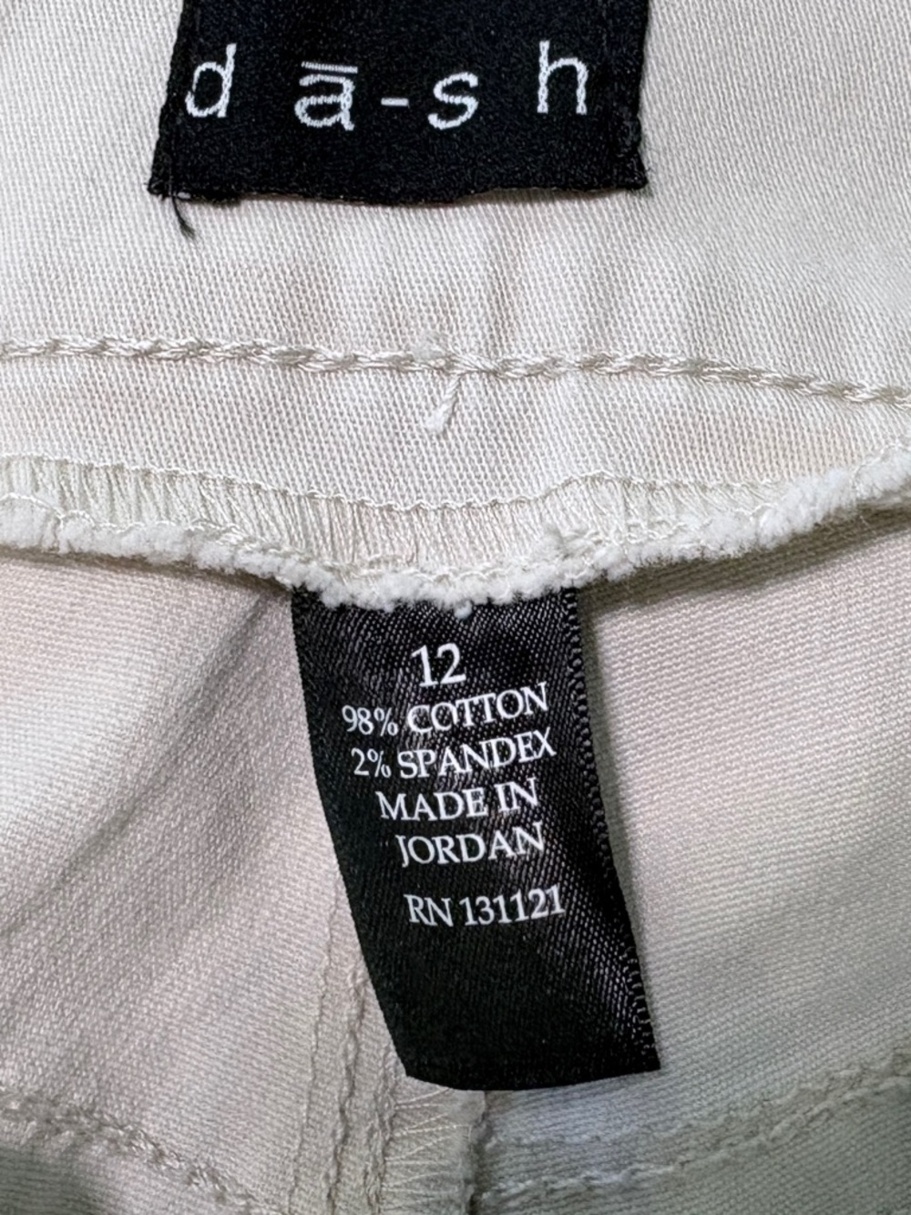 Da-sh Cream colored Pull-On Capri Pants | Size 12 NWT - Picture 6 of 7